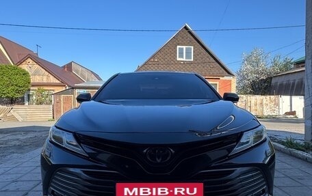 Toyota Camry, 2018 год, 2 500 000 рублей, 5 фотография