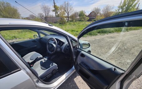 Honda Fit III, 2002 год, 330 000 рублей, 10 фотография