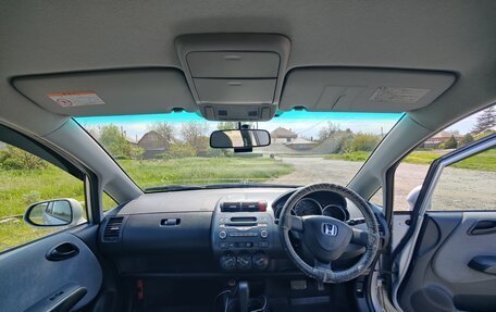 Honda Fit III, 2002 год, 330 000 рублей, 14 фотография