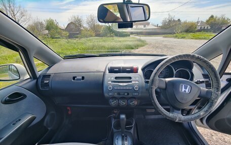 Honda Fit III, 2002 год, 330 000 рублей, 13 фотография