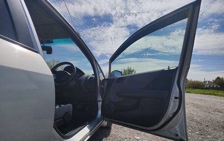 Honda Fit III, 2002 год, 330 000 рублей, 17 фотография