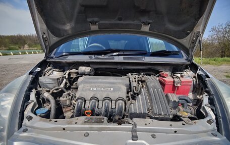 Honda Fit III, 2002 год, 330 000 рублей, 24 фотография