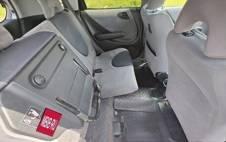 Honda Fit III, 2002 год, 330 000 рублей, 16 фотография
