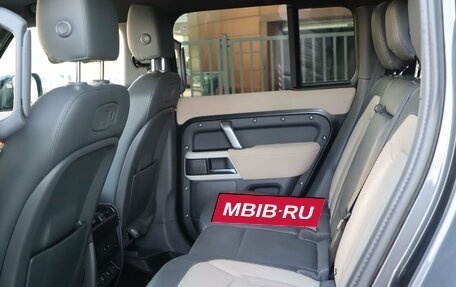 Land Rover Defender II, 2021 год, 3 450 000 рублей, 23 фотография