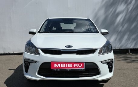 KIA Rio IV, 2018 год, 1 320 000 рублей, 2 фотография