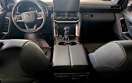 Toyota Land Cruiser, 2025 год, 16 290 000 рублей, 9 фотография