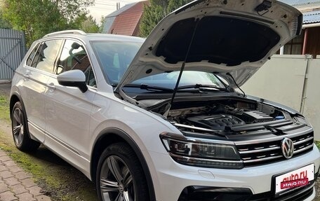Volkswagen Tiguan II, 2018 год, 2 800 000 рублей, 25 фотография
