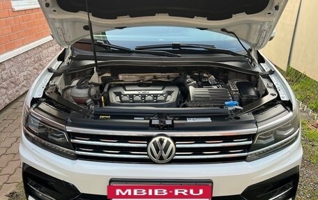 Volkswagen Tiguan II, 2018 год, 2 800 000 рублей, 26 фотография