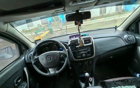 Renault Logan II, 2014 год, 710 000 рублей, 4 фотография