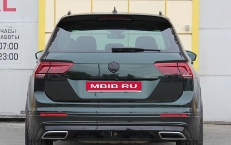 Volkswagen Tiguan II, 2018 год, 2 935 000 рублей, 5 фотография