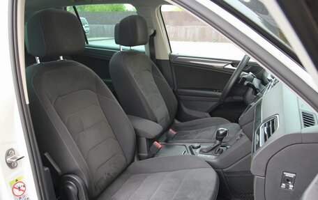 Volkswagen Tiguan II, 2018 год, 2 935 000 рублей, 14 фотография