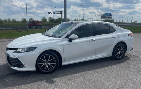 Toyota Camry, 2023 год, 3 950 000 рублей, 3 фотография