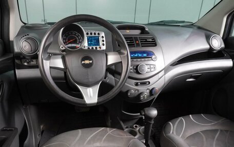 Chevrolet Spark III, 2013 год, 670 000 рублей, 6 фотография