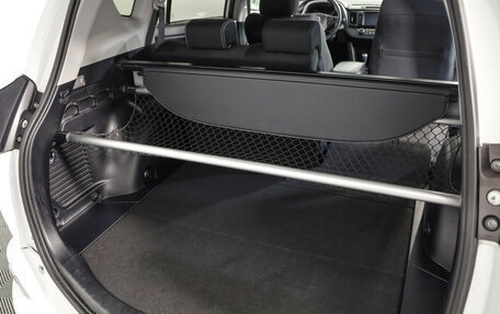 Toyota RAV4, 2017 год, 2 399 000 рублей, 27 фотография