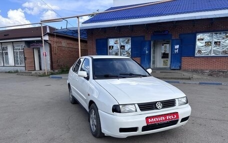 Volkswagen Polo III рестайлинг, 1998 год, 185 000 рублей, 1 фотография