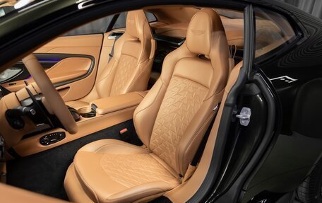 Aston Martin Vanquish, 2026 год, 62 913 000 рублей, 19 фотография