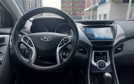 Hyundai Elantra V, 2011 год, 860 000 рублей, 12 фотография
