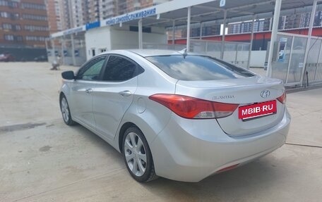 Hyundai Elantra V, 2011 год, 860 000 рублей, 18 фотография