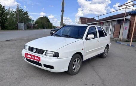 Volkswagen Polo III рестайлинг, 1998 год, 185 000 рублей, 2 фотография
