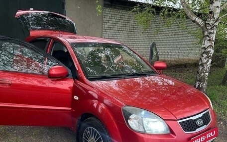 KIA Rio II, 2010 год, 650 000 рублей, 2 фотография