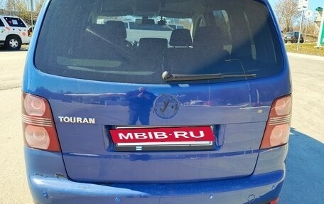 Volkswagen Touran III, 2008 год, 595 000 рублей, 3 фотография