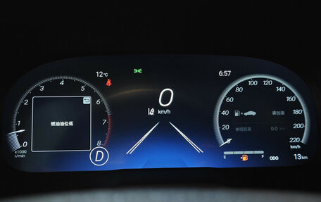 Toyota RAV4, 2025 год, 4 660 000 рублей, 11 фотография