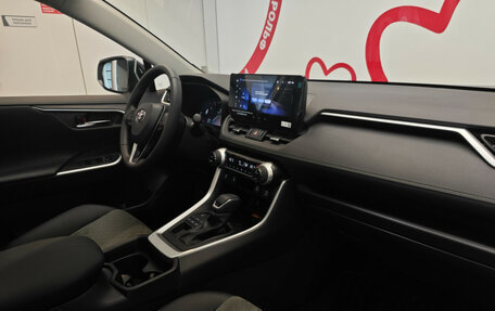 Toyota RAV4, 2025 год, 4 660 000 рублей, 15 фотография
