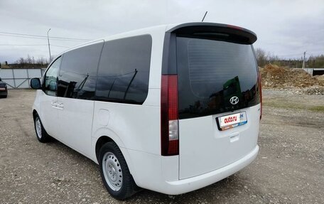 Hyundai Staria, 2021 год, 3 779 000 рублей, 4 фотография