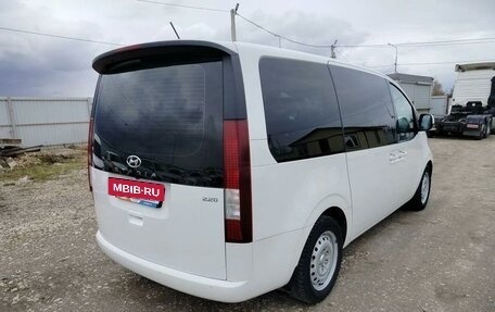 Hyundai Staria, 2021 год, 3 779 000 рублей, 3 фотография