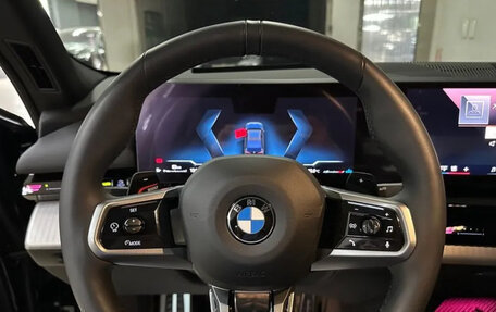 BMW 5 серия, 2024 год, 5 990 000 рублей, 11 фотография