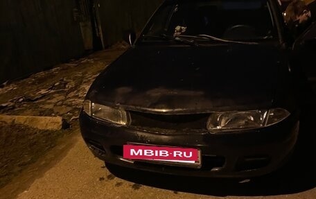 Mitsubishi Carisma I, 1998 год, 80 000 рублей, 3 фотография
