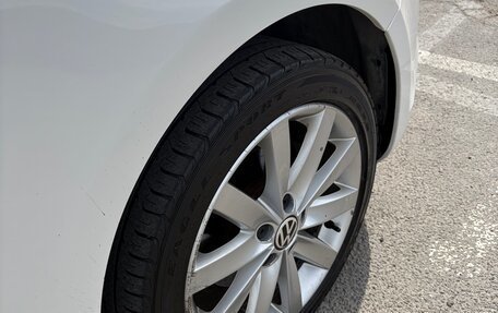 Volkswagen Jetta VI, 2011 год, 890 000 рублей, 15 фотография