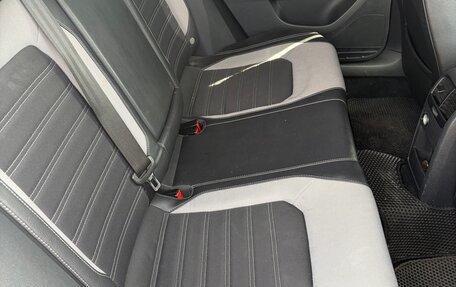 Volkswagen Jetta VI, 2011 год, 890 000 рублей, 19 фотография