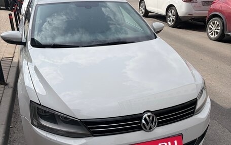 Volkswagen Jetta VI, 2011 год, 890 000 рублей, 34 фотография
