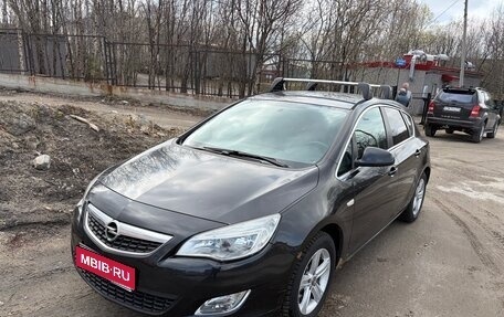 Opel Astra J, 2012 год, 645 000 рублей, 1 фотография