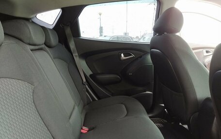 Hyundai ix35 I рестайлинг, 2013 год, 1 099 000 рублей, 17 фотография