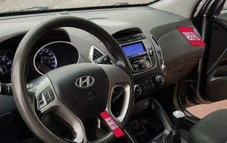 Hyundai ix35 I рестайлинг, 2013 год, 1 099 000 рублей, 18 фотография