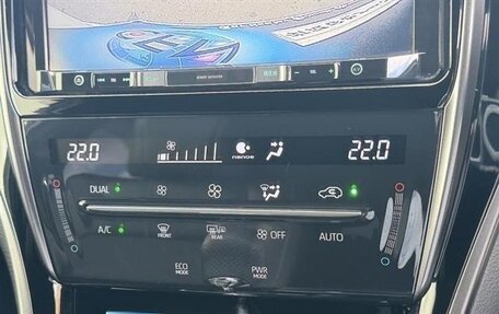 Toyota Harrier, 2019 год, 2 390 000 рублей, 14 фотография