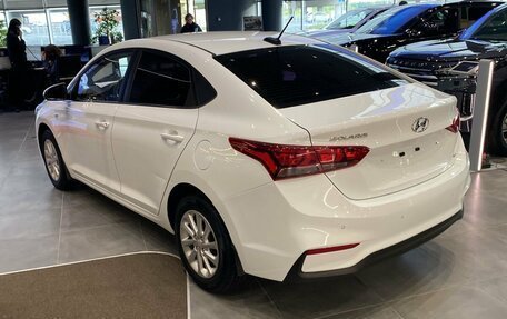 Hyundai Solaris II рестайлинг, 2018 год, 1 396 000 рублей, 5 фотография
