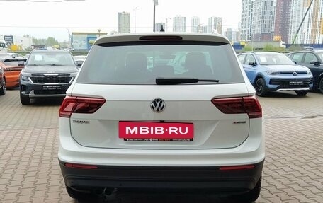 Volkswagen Tiguan II, 2019 год, 2 900 000 рублей, 5 фотография