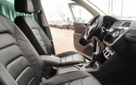 Volkswagen Tiguan II, 2019 год, 2 900 000 рублей, 20 фотография