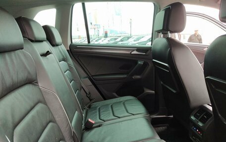 Volkswagen Tiguan II, 2019 год, 2 900 000 рублей, 22 фотография