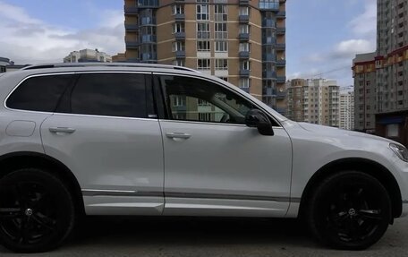 Volkswagen Touareg III, 2017 год, 4 090 000 рублей, 4 фотография