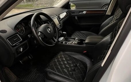 Volkswagen Touareg III, 2017 год, 4 090 000 рублей, 6 фотография
