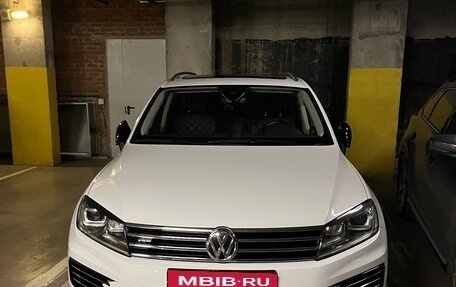 Volkswagen Touareg III, 2017 год, 4 090 000 рублей, 10 фотография