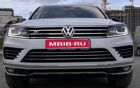 Volkswagen Touareg III, 2017 год, 4 090 000 рублей, 3 фотография