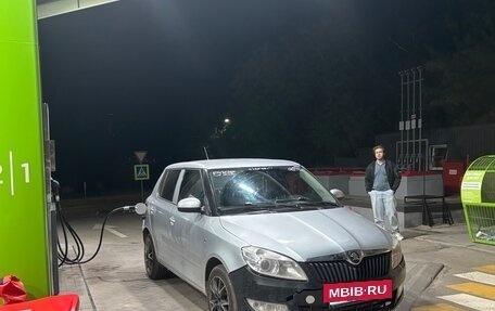 Skoda Fabia II, 2014 год, 335 000 рублей, 2 фотография