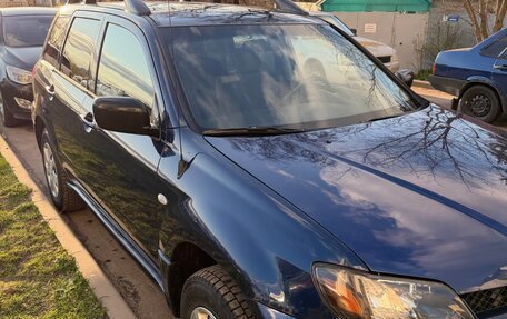Mitsubishi Outlander III рестайлинг 3, 2003 год, 610 000 рублей, 3 фотография