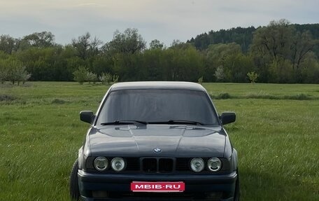 BMW 5 серия, 1991 год, 249 000 рублей, 1 фотография