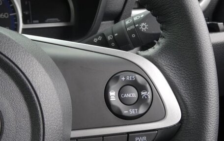 Toyota Roomy I, 2023 год, 1 090 000 рублей, 13 фотография